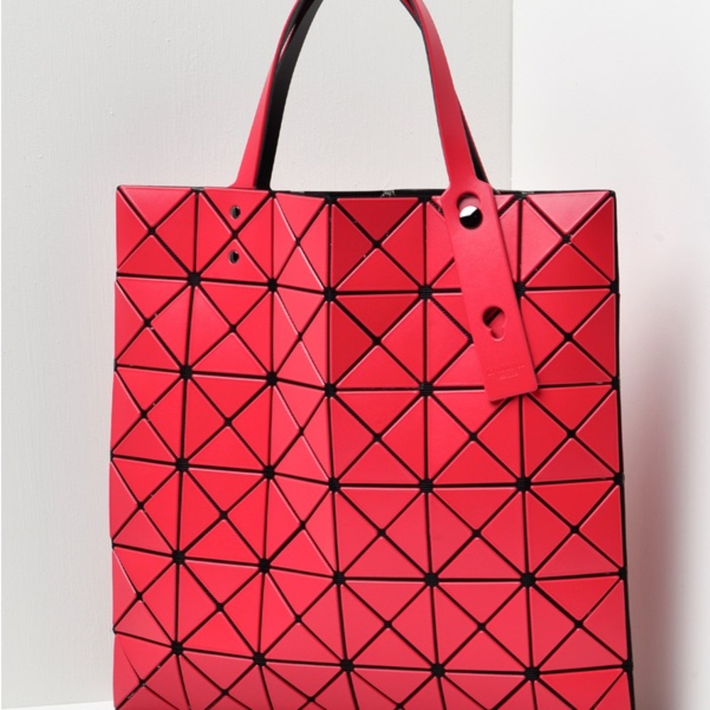 ISSEY MIYAKE BAO BAO LUCENT MATTE TOTE BAG - RED